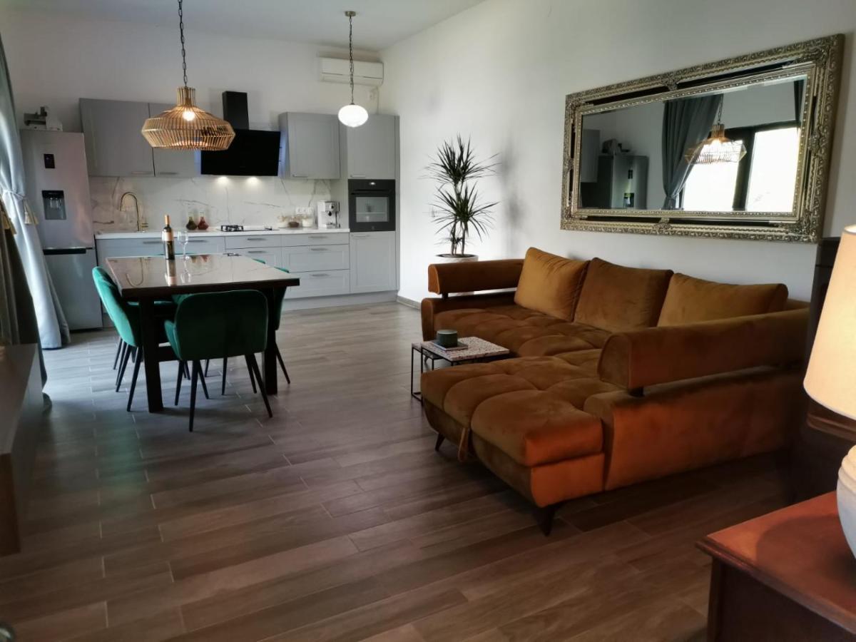 Seaview Holiday Apartments, Ventura Nin Esterno foto