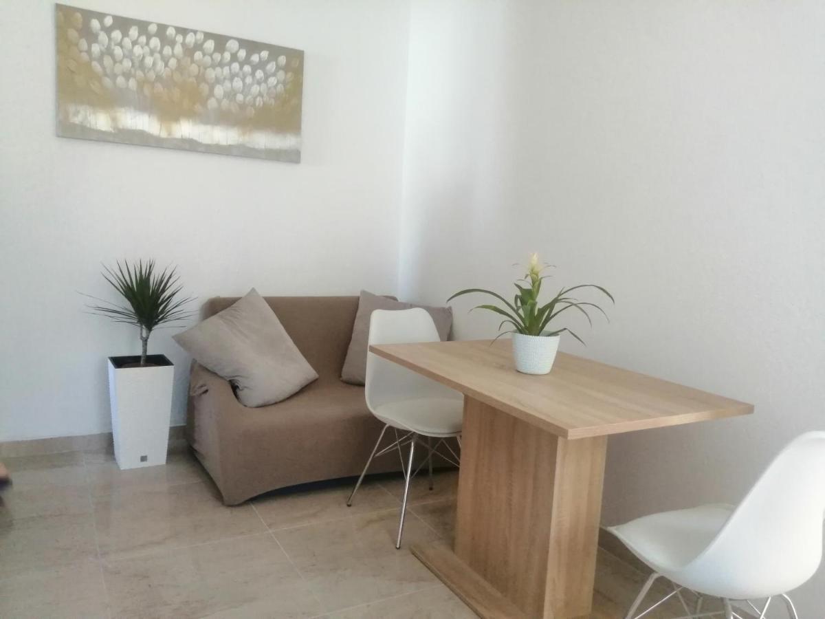 Seaview Holiday Apartments, Ventura Nin Esterno foto