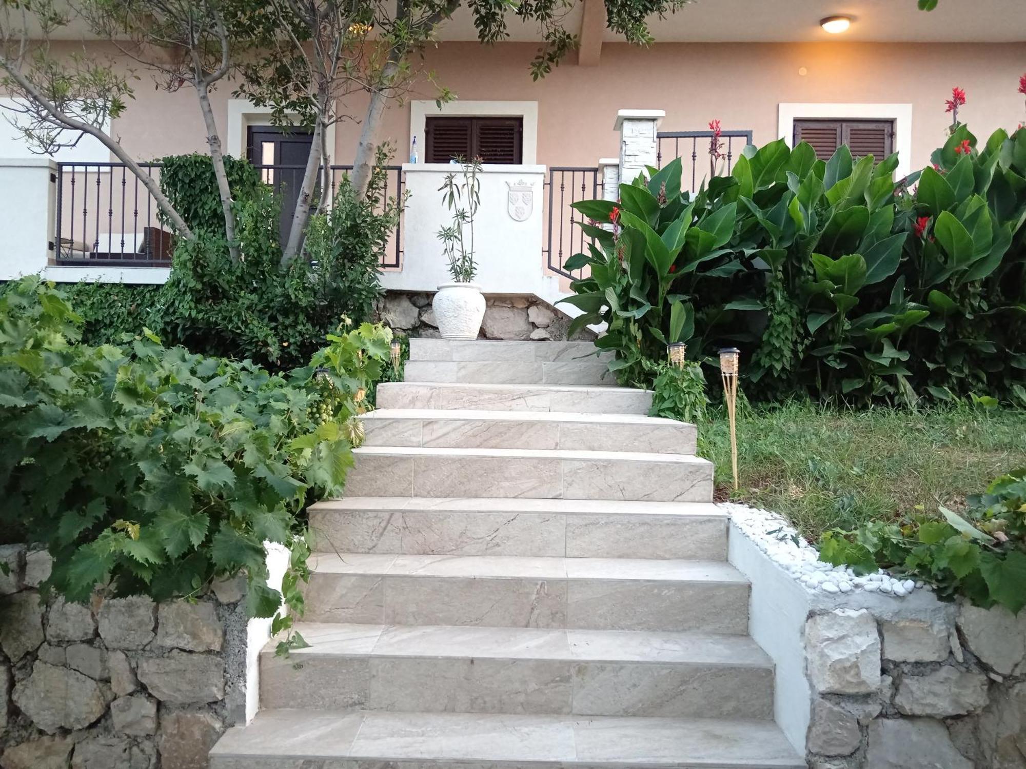 Seaview Holiday Apartments, Ventura Nin Esterno foto