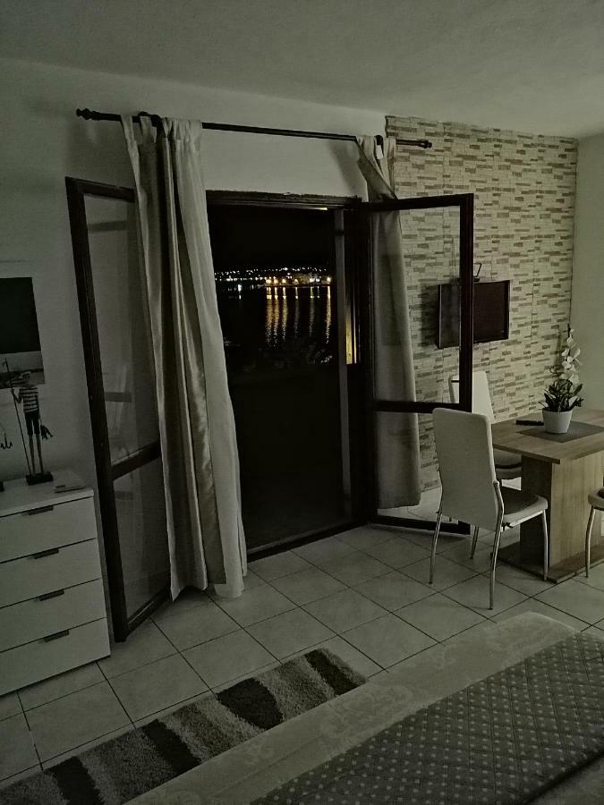 Seaview Holiday Apartments, Ventura Nin Esterno foto